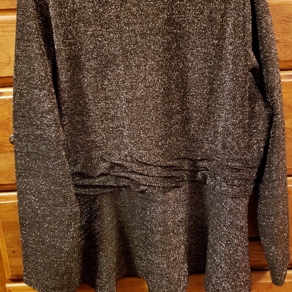 LANE BRYANT Twist Front Peplum Sparkly Top Sz 18/20 EUC!! - Picture 2 of 4
